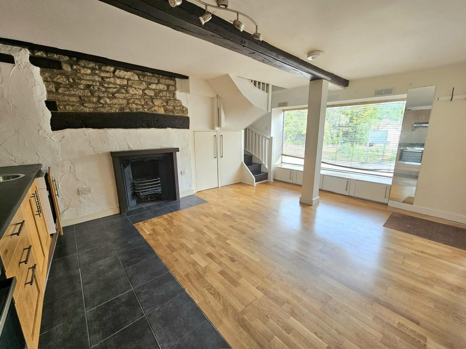 1 bedroom Flat for sale in Church Street, Wotton-Under-Edge