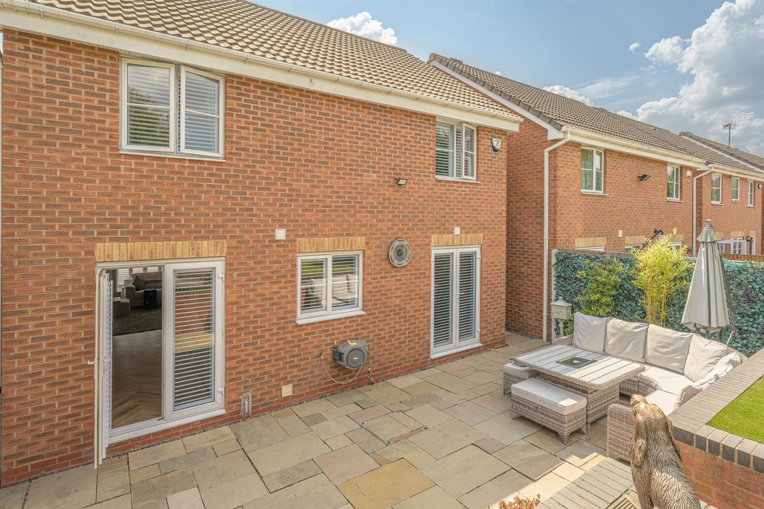 4 bedroom House for sale in Racemeadow Crescent, Netherton, DY2 0DX