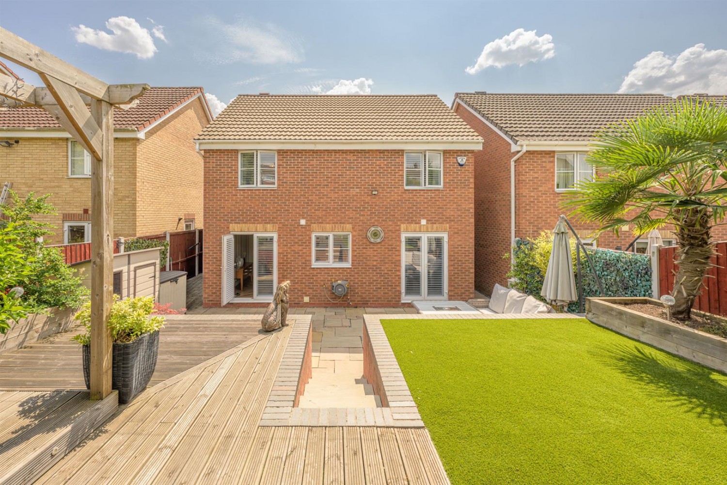 4 bedroom House for sale in Racemeadow Crescent, Netherton, DY2 0DX