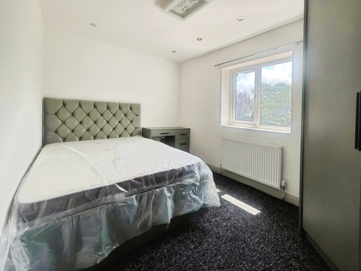 Lela Avenue, Hounslow