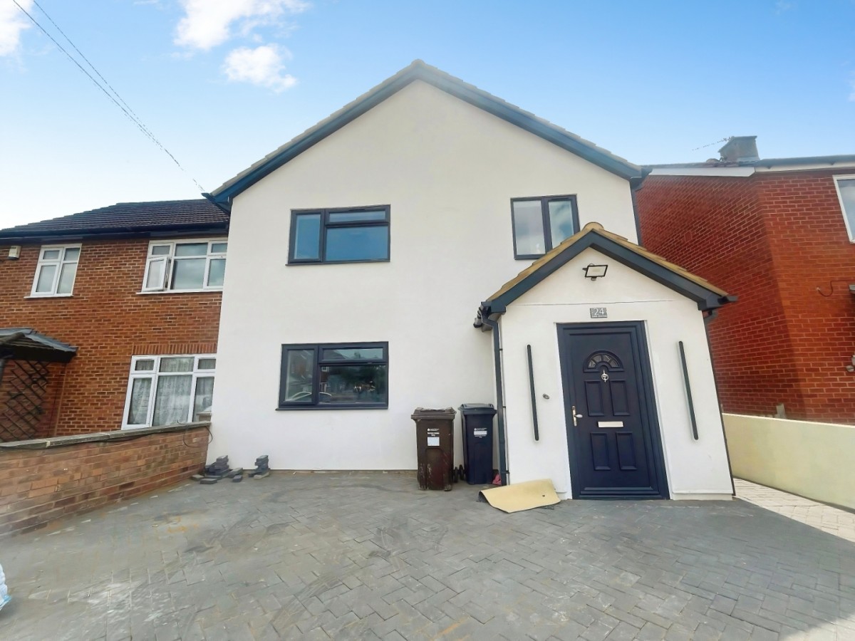 Lela Avenue, Hounslow