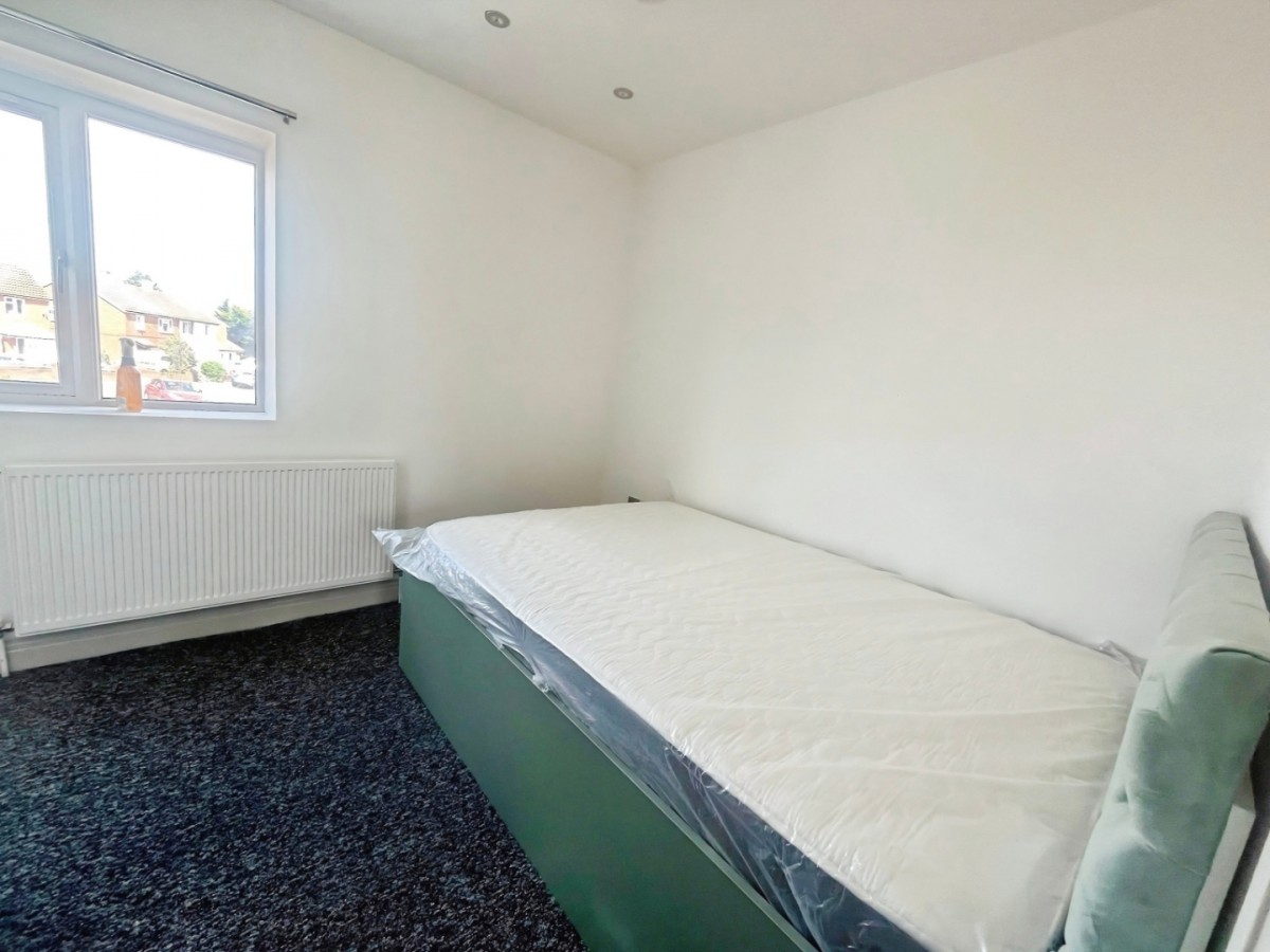 Lela Avenue, Hounslow