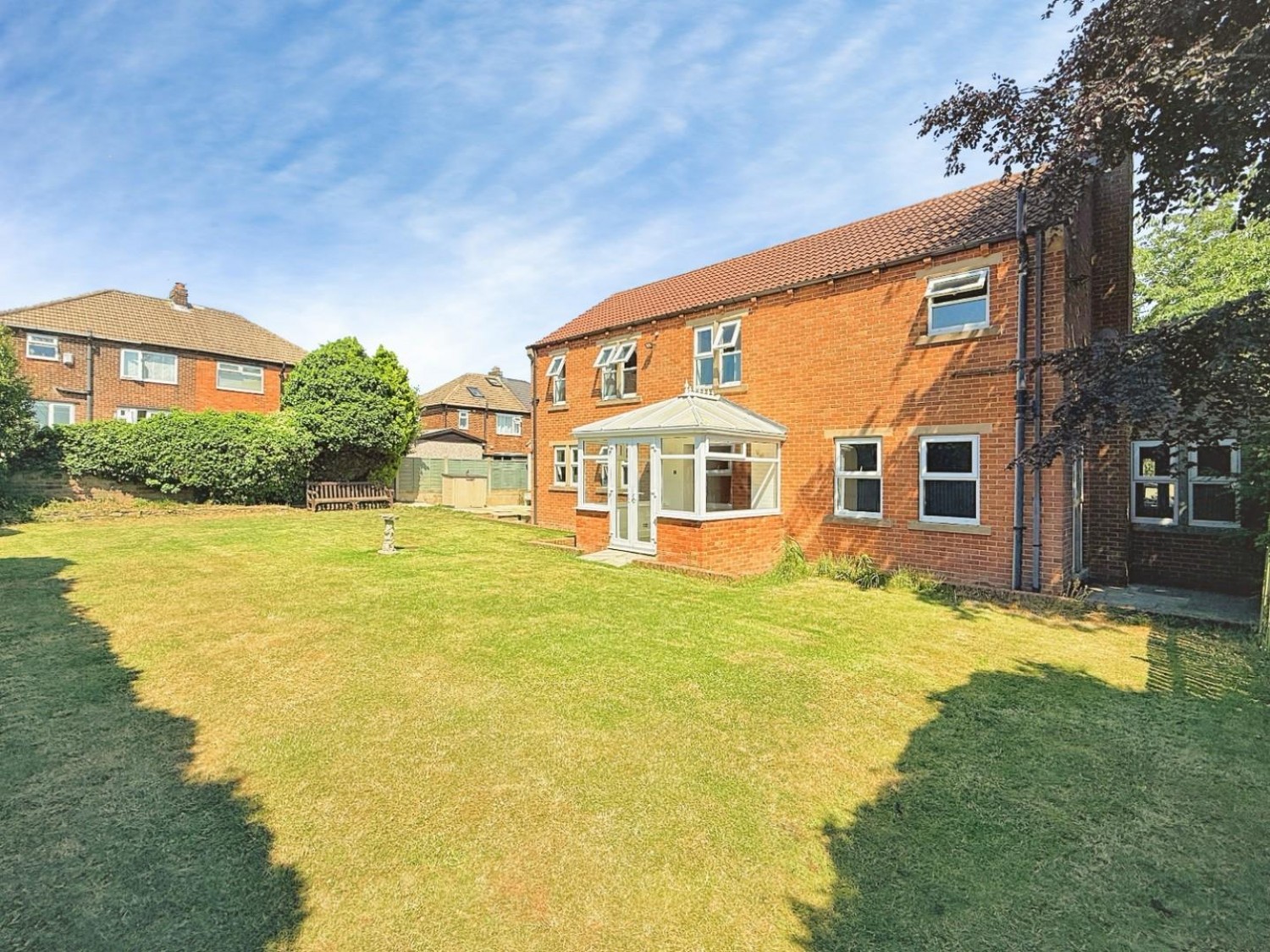 4 bedroom House for sale in Marsh, Pudsey, LS28 7NY