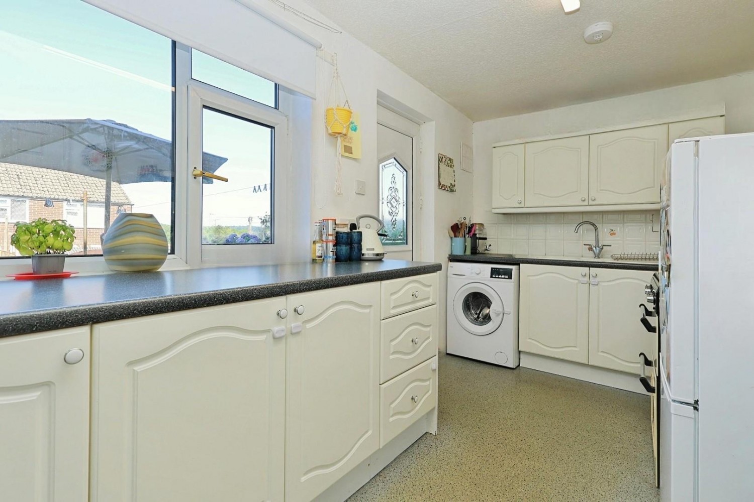 3 bedroom House for sale in Surrey Grove, Pudsey