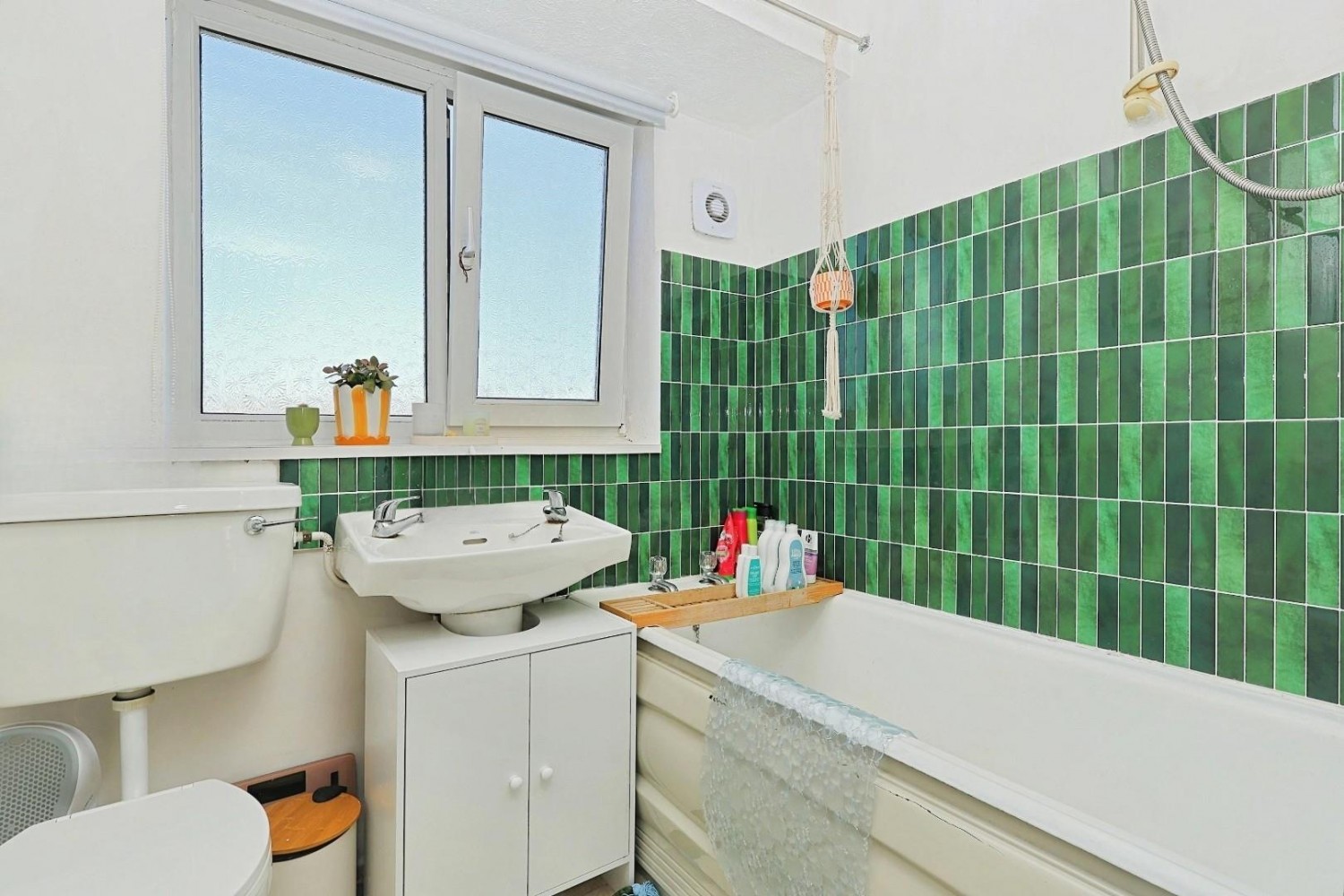 3 bedroom House for sale in Surrey Grove, Pudsey