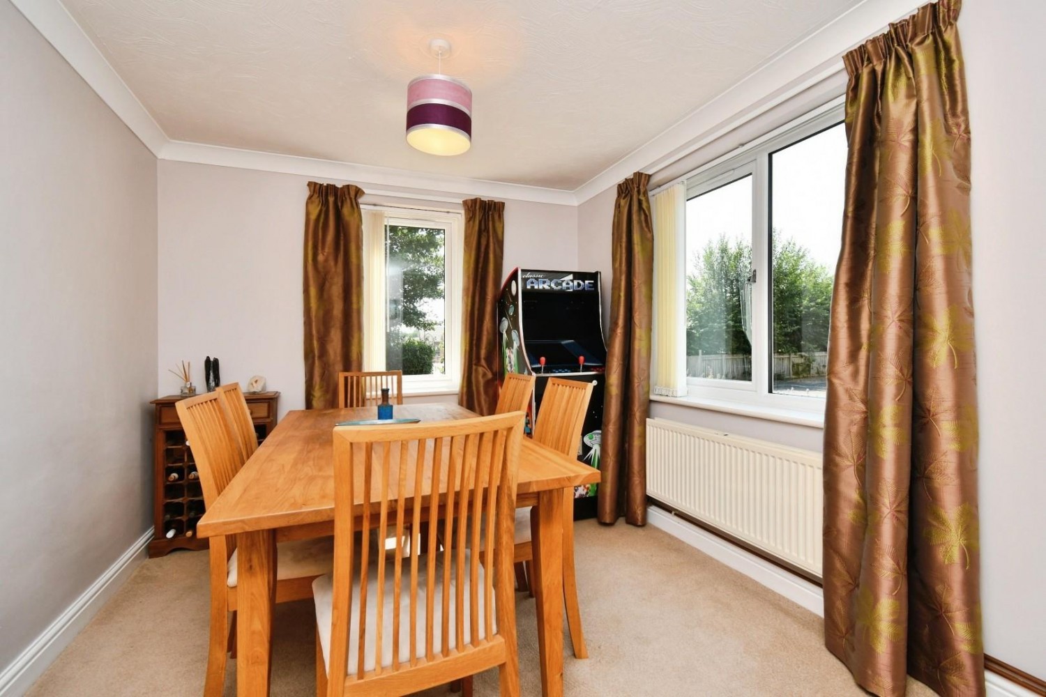 6 bedroom House for sale in Bellman Walk, Ripon