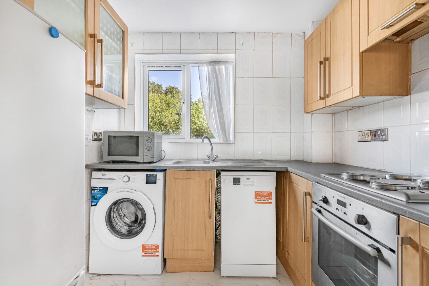 1 bedroom Flat to let in Linwood Close, London