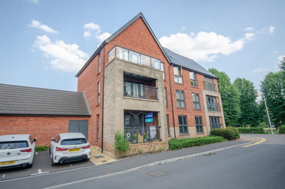 Jenkins Way, Frenchay, Bristol, BS16 2NS
