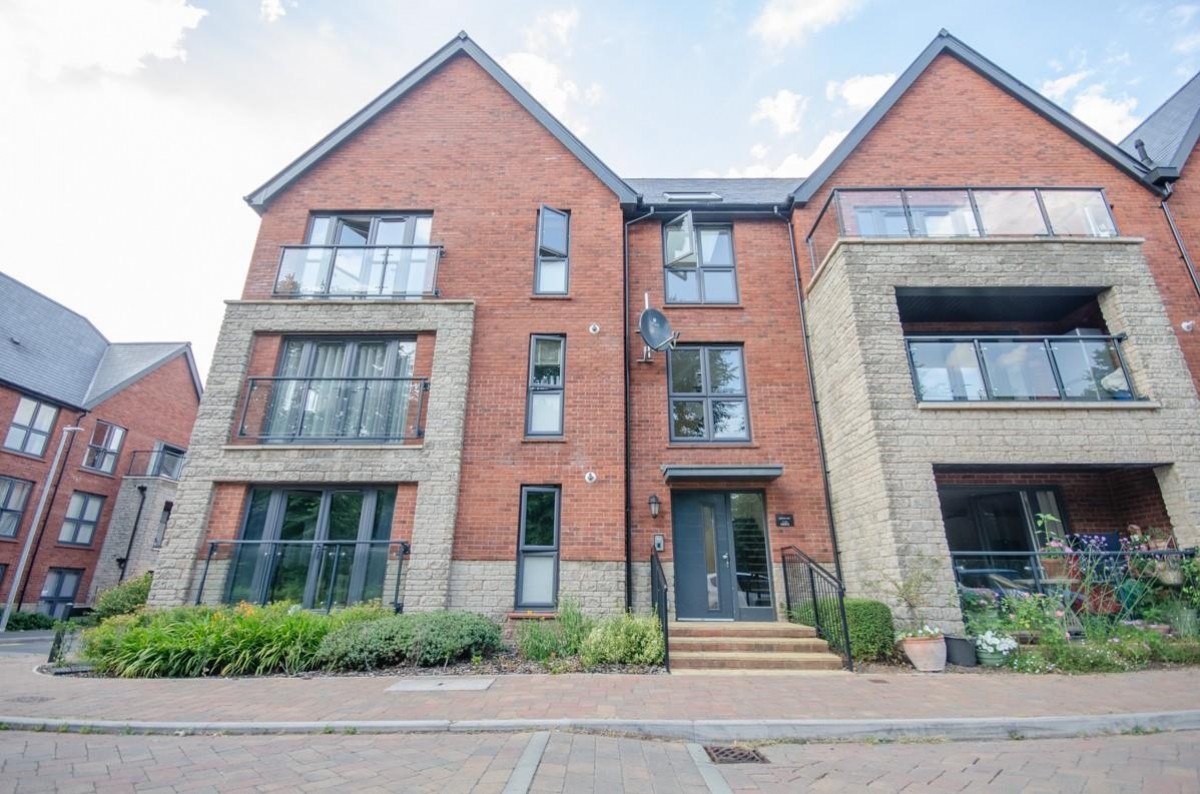 Jenkins Way, Frenchay, Bristol, BS16 2NS