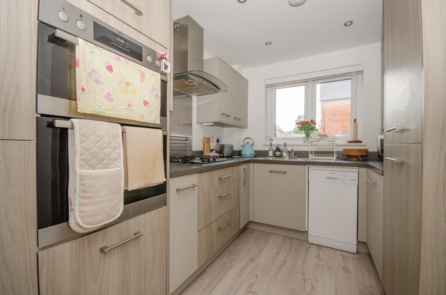 1 bedroom Flat for sale in Jenkins Way, Frenchay, Bristol, BS16 2NS