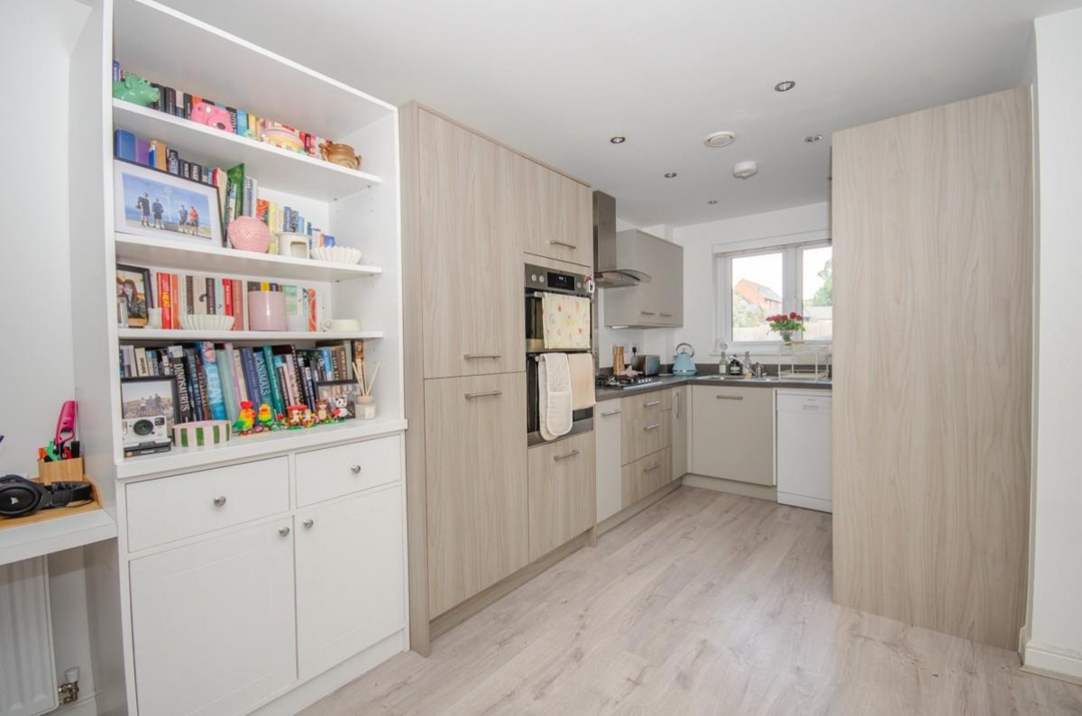 Jenkins Way, Frenchay, Bristol, BS16 2NS