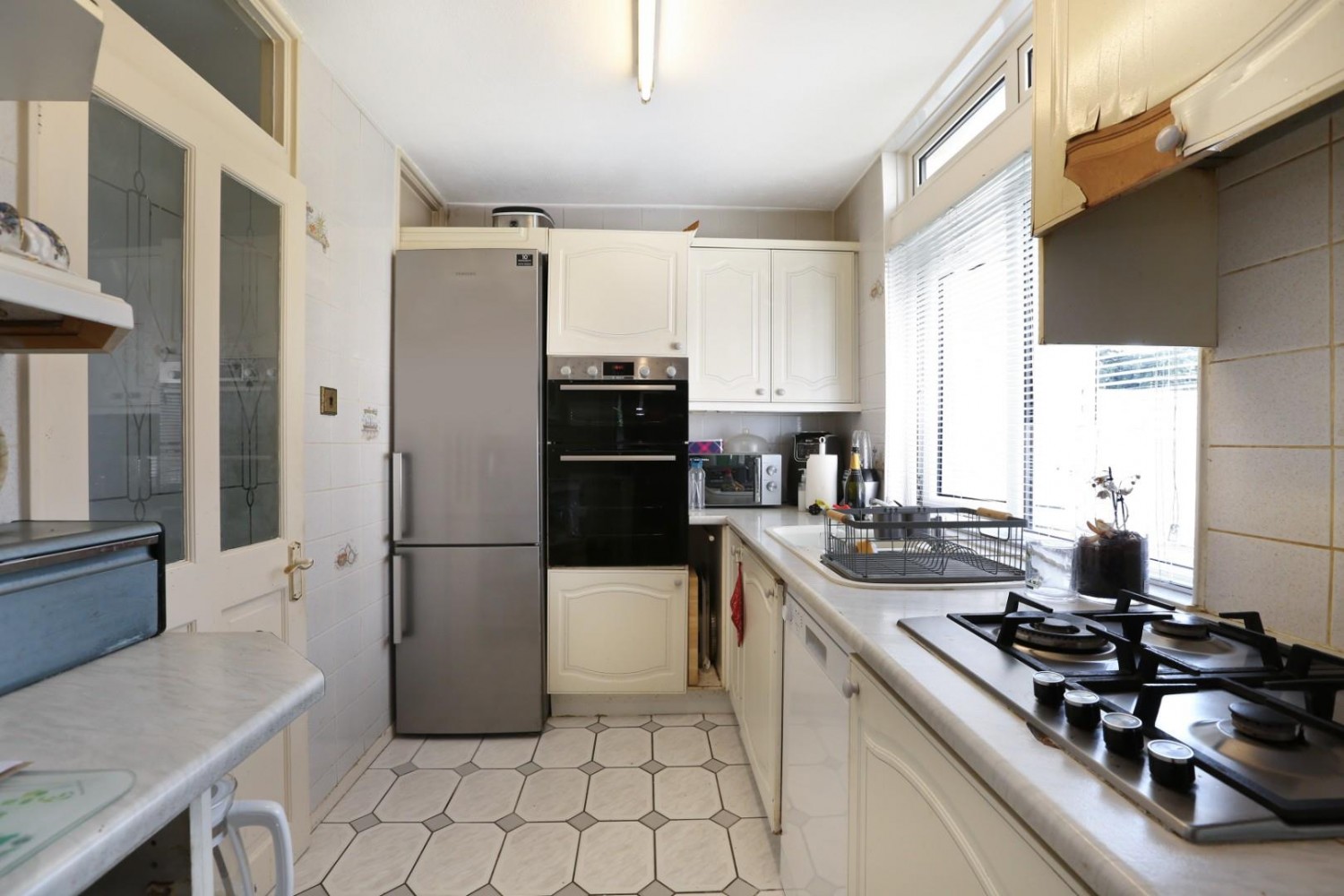 2 bedroom Flat for sale in Cedars Road, London