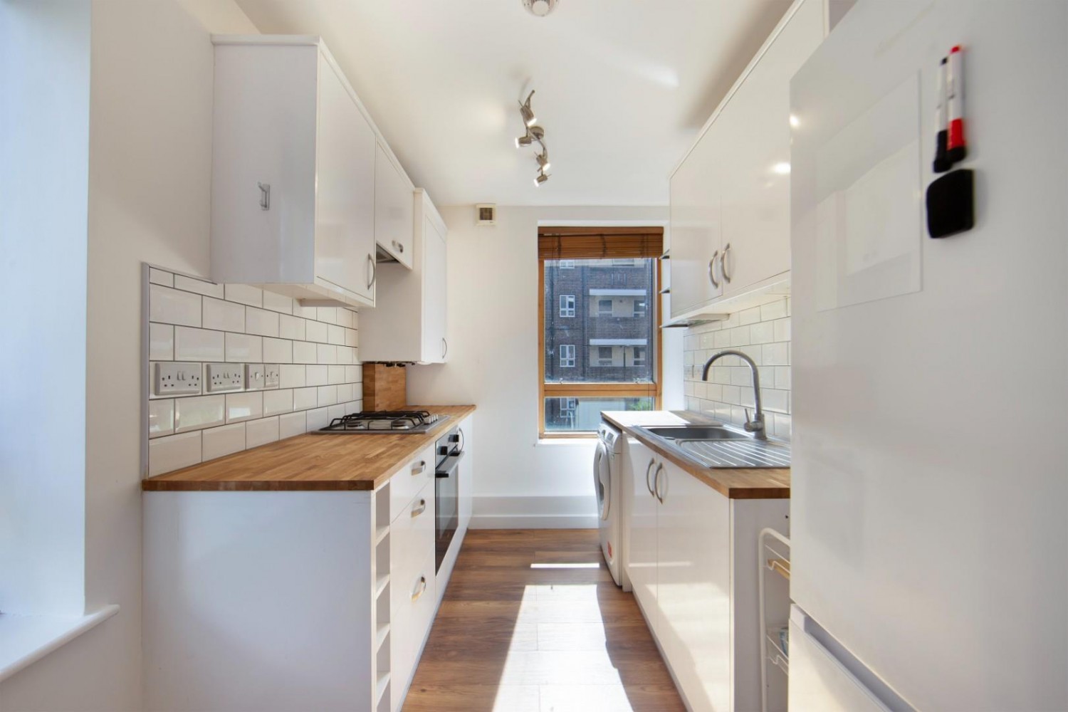 2 bedroom Flat to let in Brandon Street, London