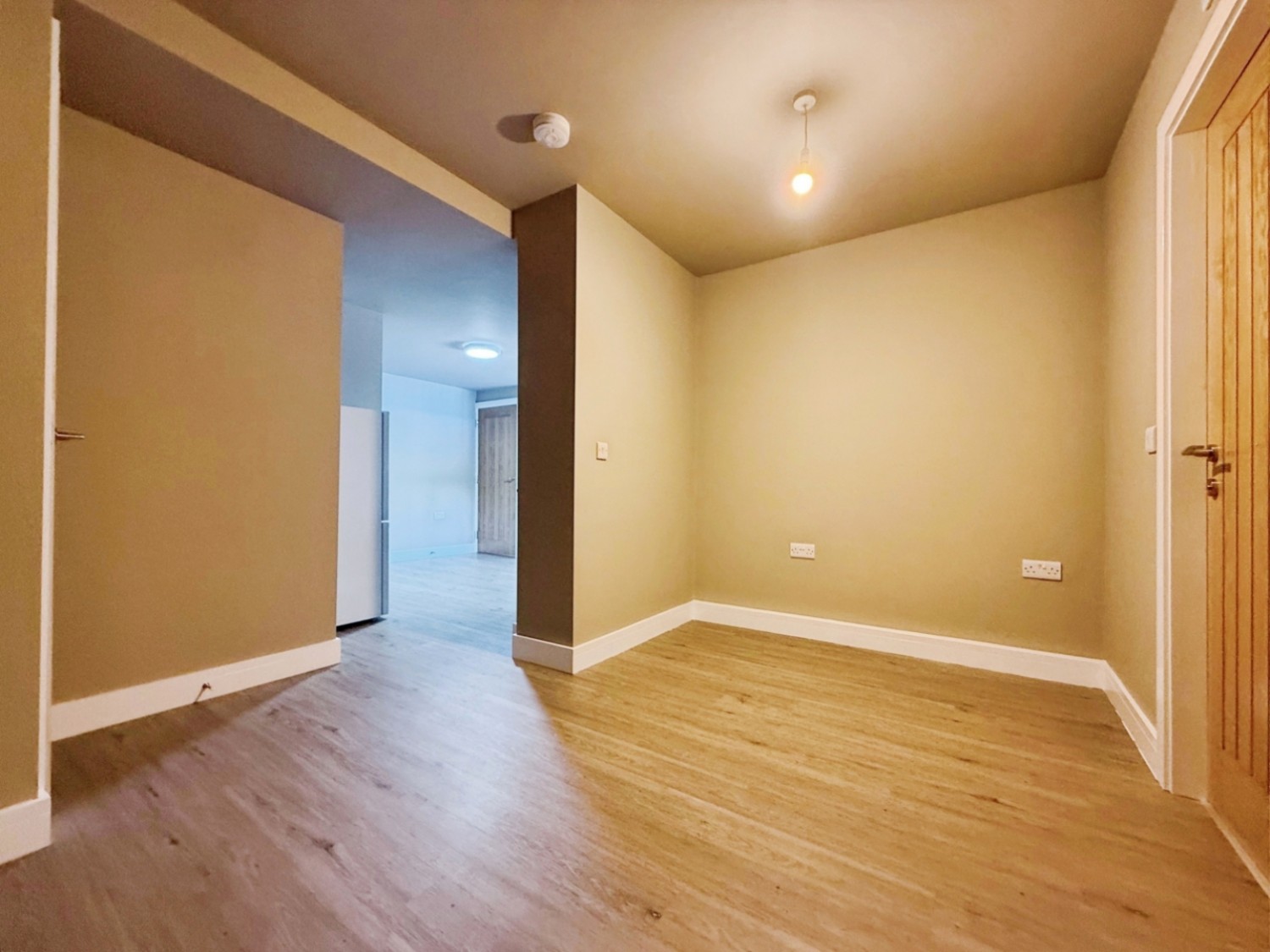 1 bedroom Flat to let in Station Road, Chapeltown, Sheffield
