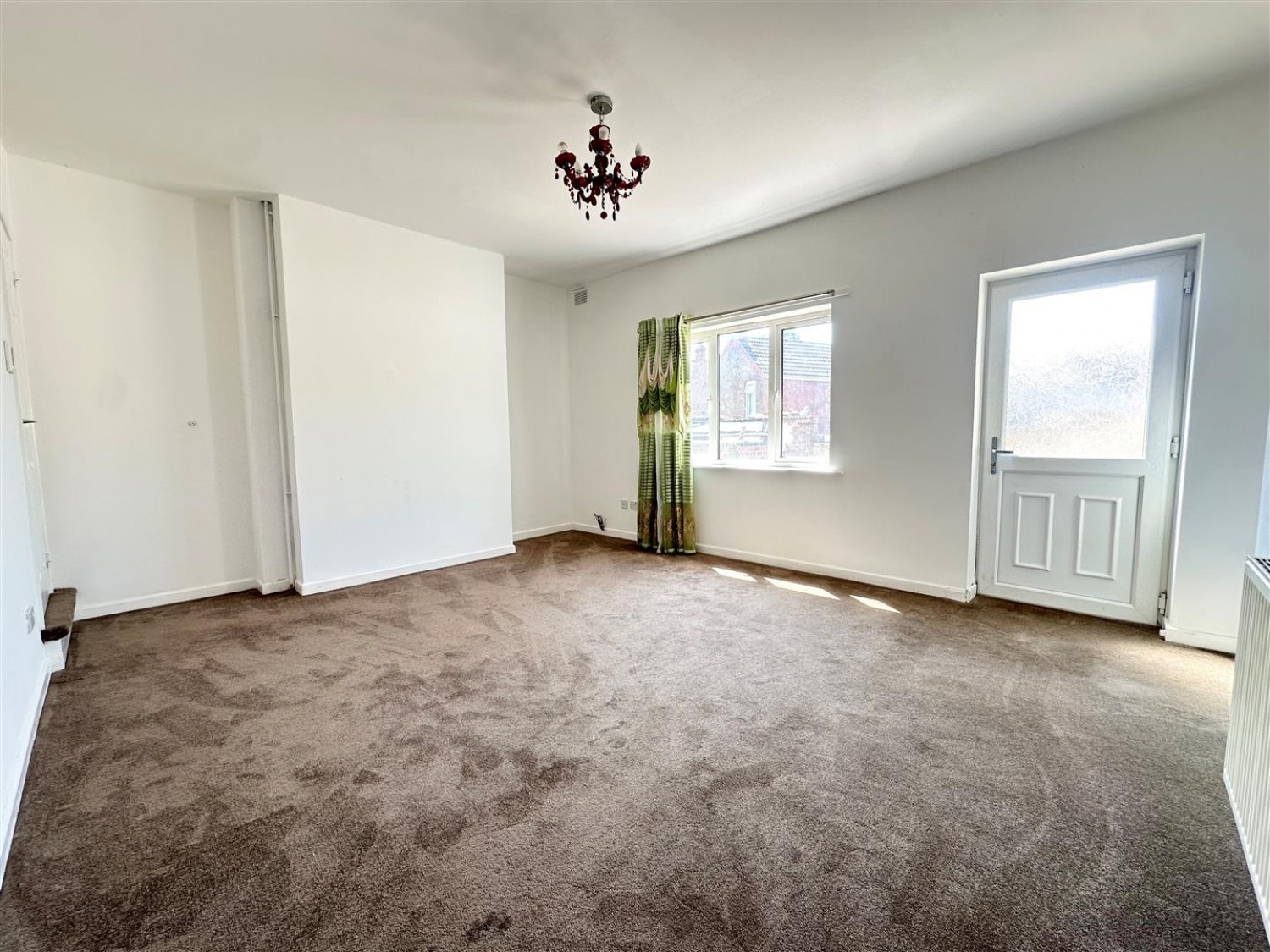 3 bedroom House to let in Cemetery Road, Stourbridge
