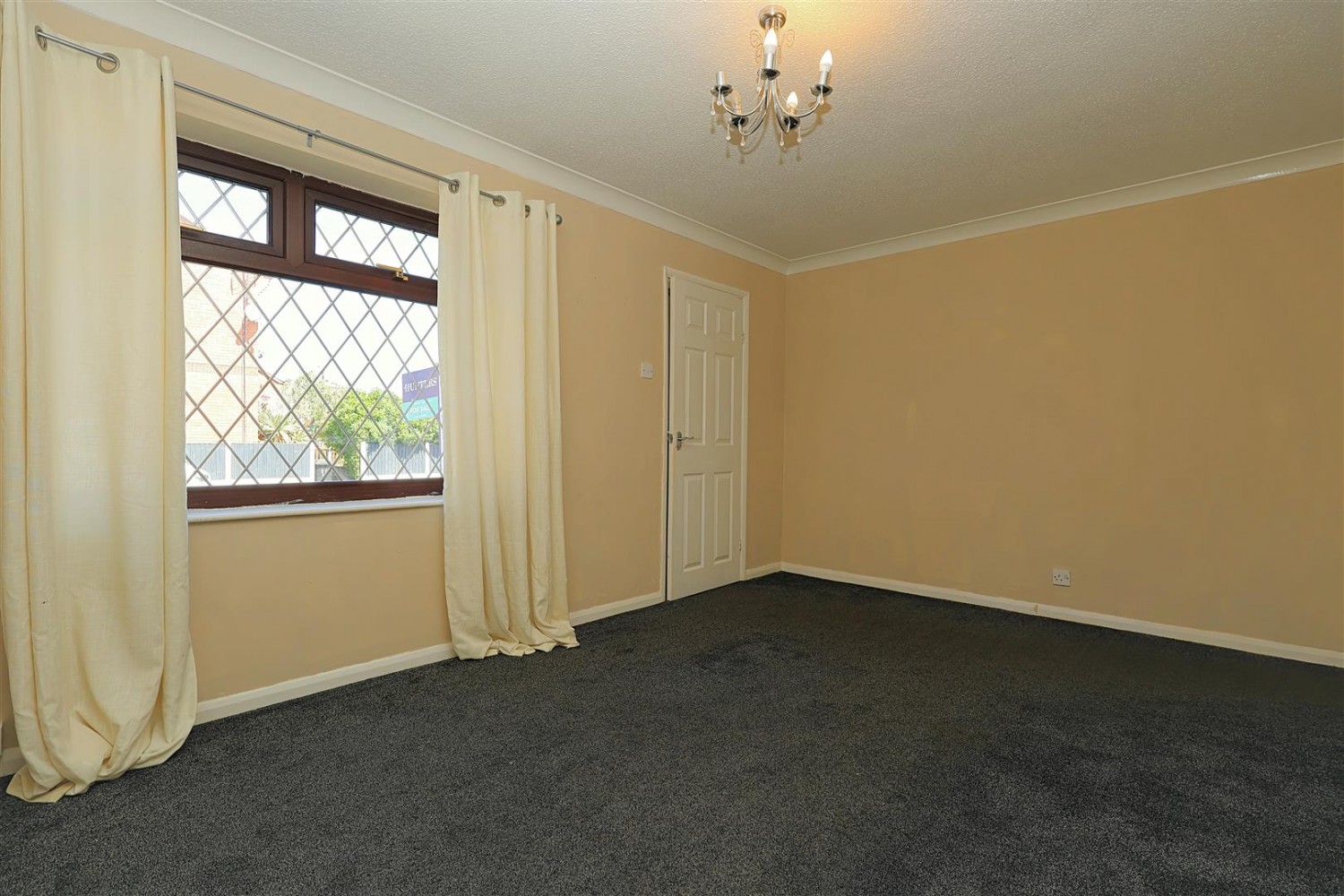3 bedroom House for sale in Dawsons Corner, Stanningley, Pudsey