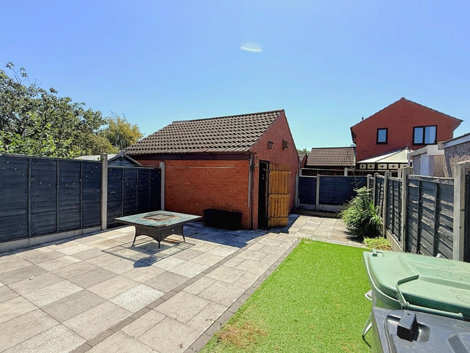 3 bedroom House for sale in Dawsons Corner, Stanningley, Pudsey