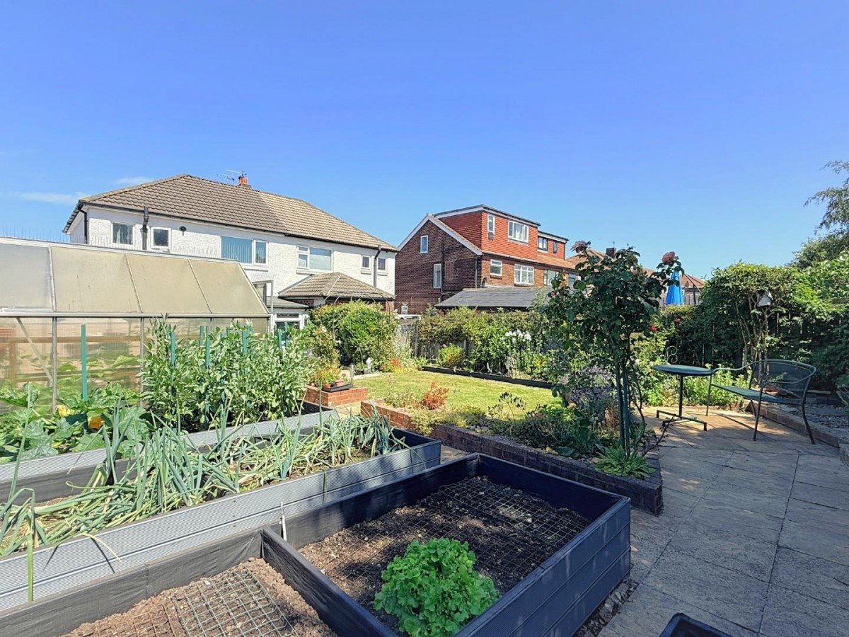 Carr Hill Road, Calverley, LS28