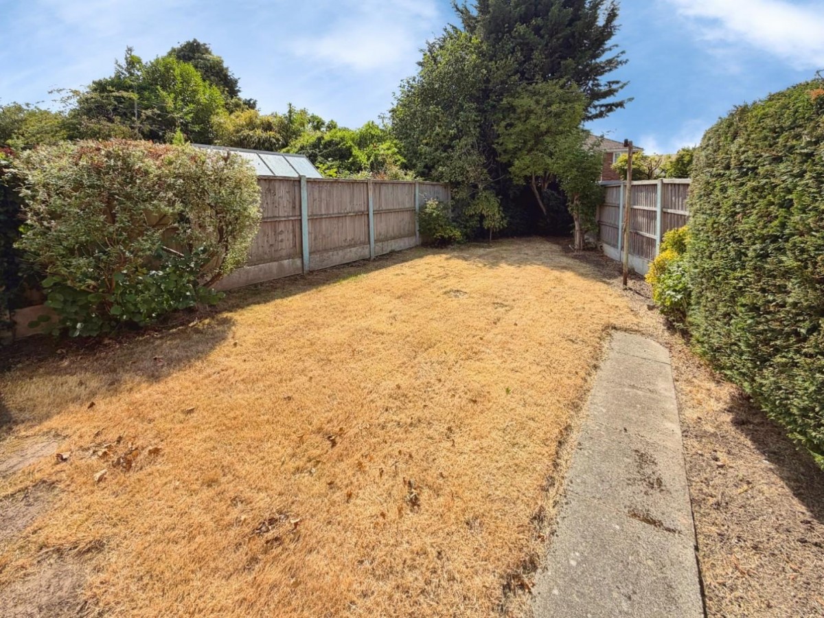 Painswick Road, Great Sutton