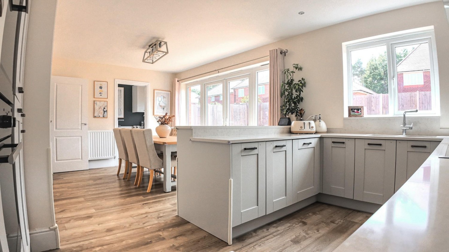5 bedroom House for sale in Hollington Close, Amington, Tamworth