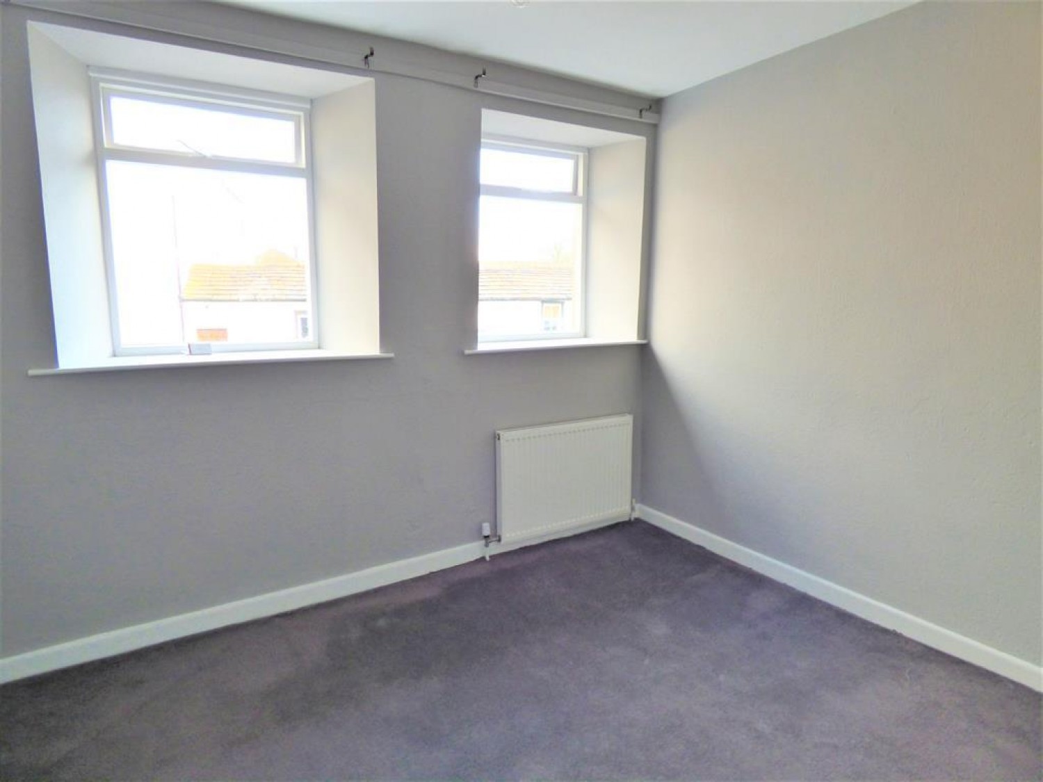 3 bedroom Flat to let in The Ginnel, New Market Street, Skipton, BD23 2JB