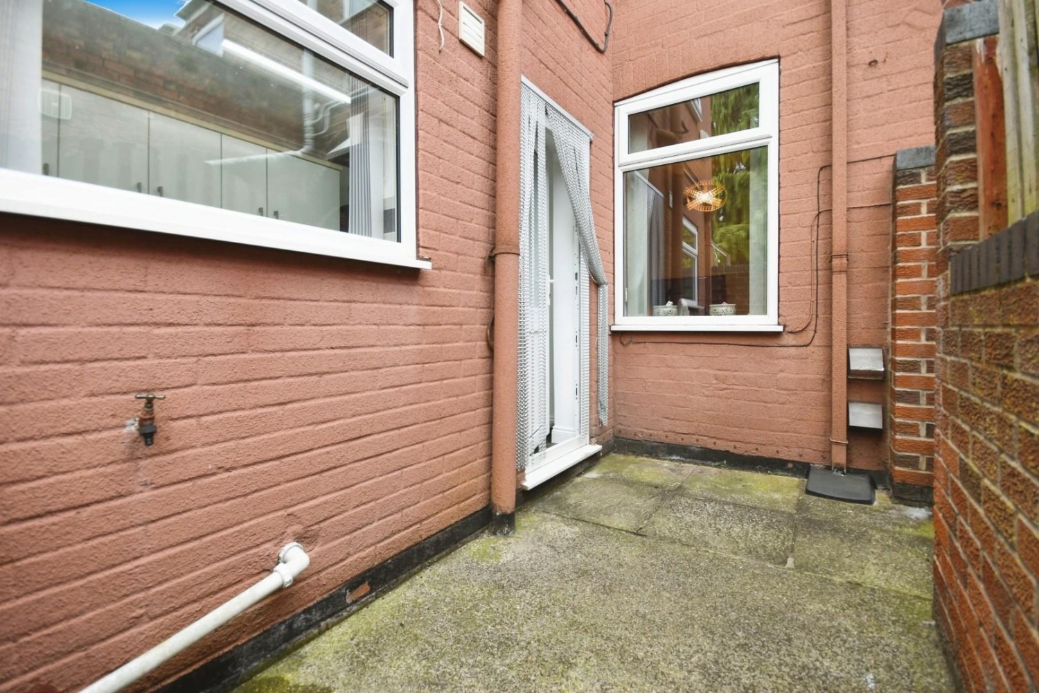 2 bedroom House for sale in Sanforth Street, Whittington Moor, Chesterfield, S41 8RU