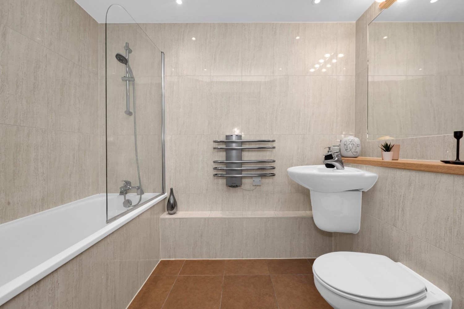 3 bedroom Flat for sale in Balmes Road, Islington, N1