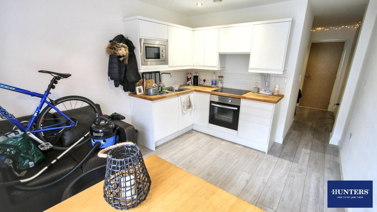1 bedroom Flat to let in James Street, Bradford, West Yorkshire, BD1