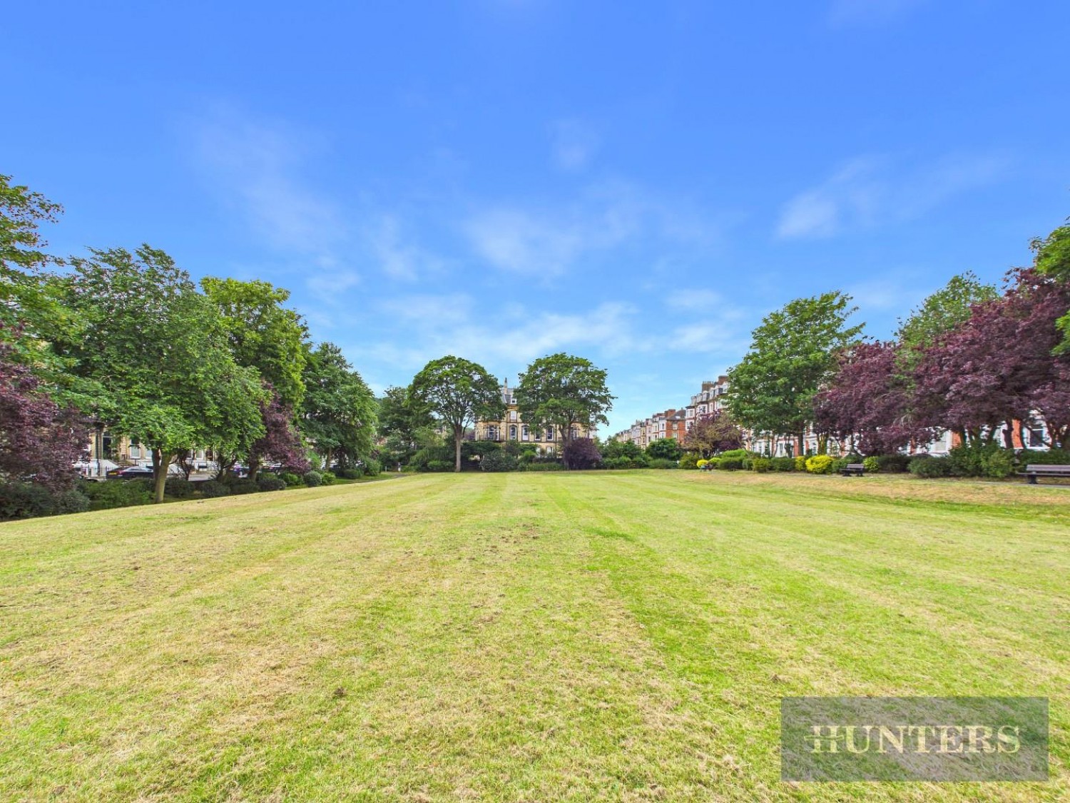 2 bedroom Flat for sale in Esplanade Gardens, Scarborough