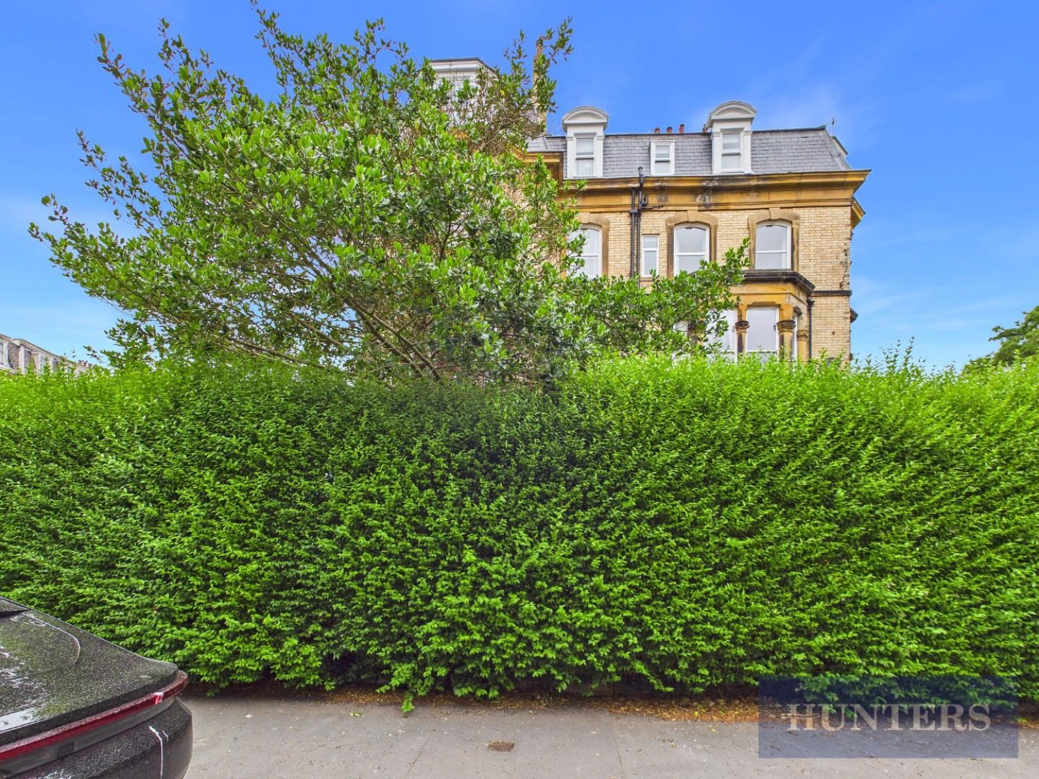 2 bedroom Flat for sale in Esplanade Gardens, Scarborough