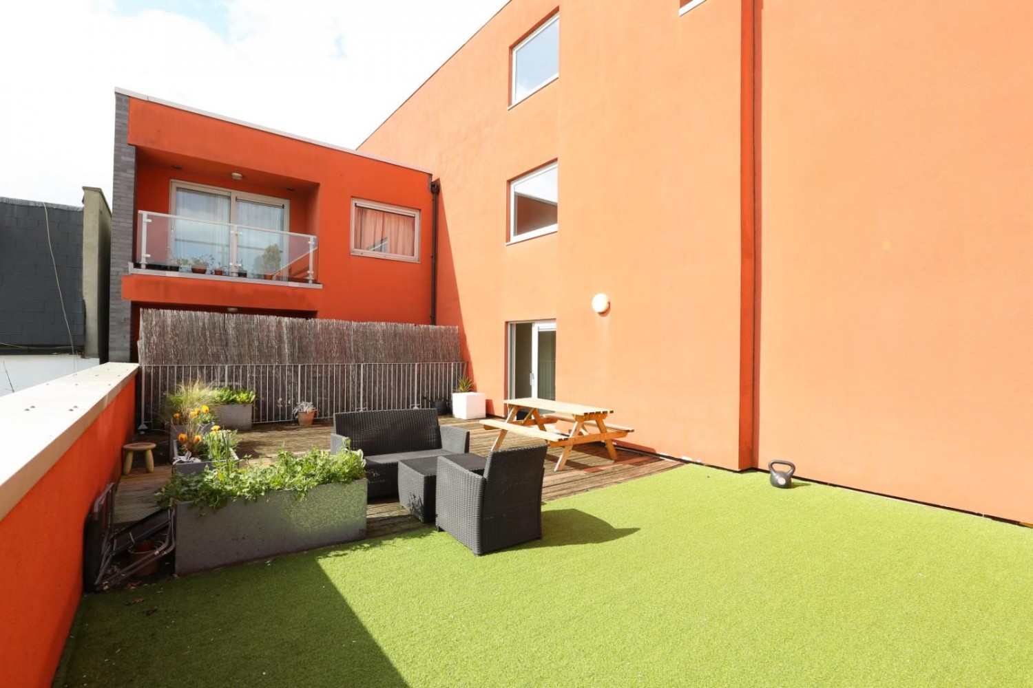 2 bedroom Flat to let in Willow Way, London