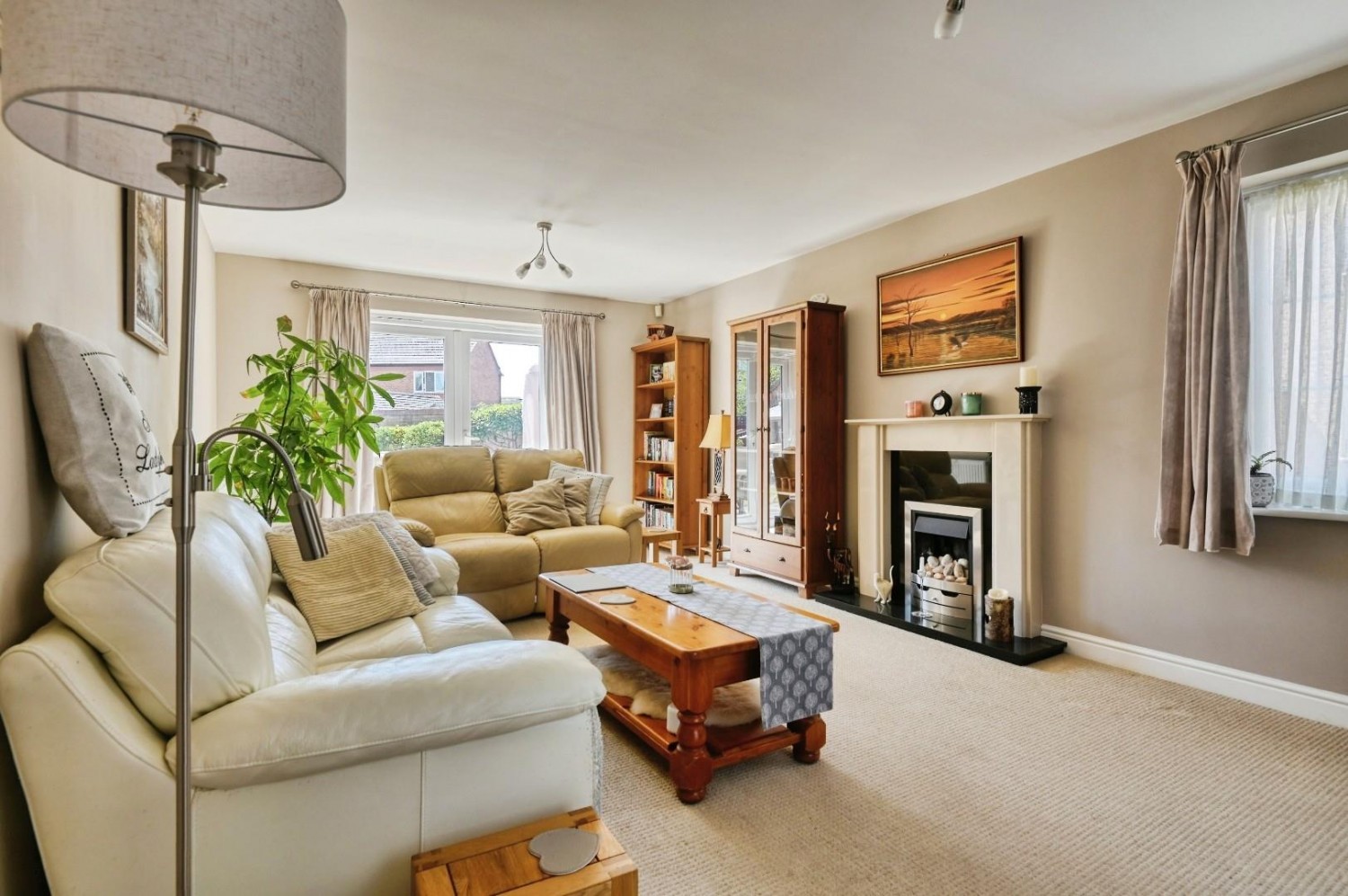 4 bedroom House for sale in Valley Drive, Wilnecote, Tamworth