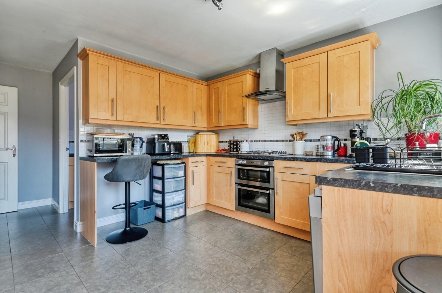 4 bedroom House for sale in Valley Drive, Wilnecote, Tamworth