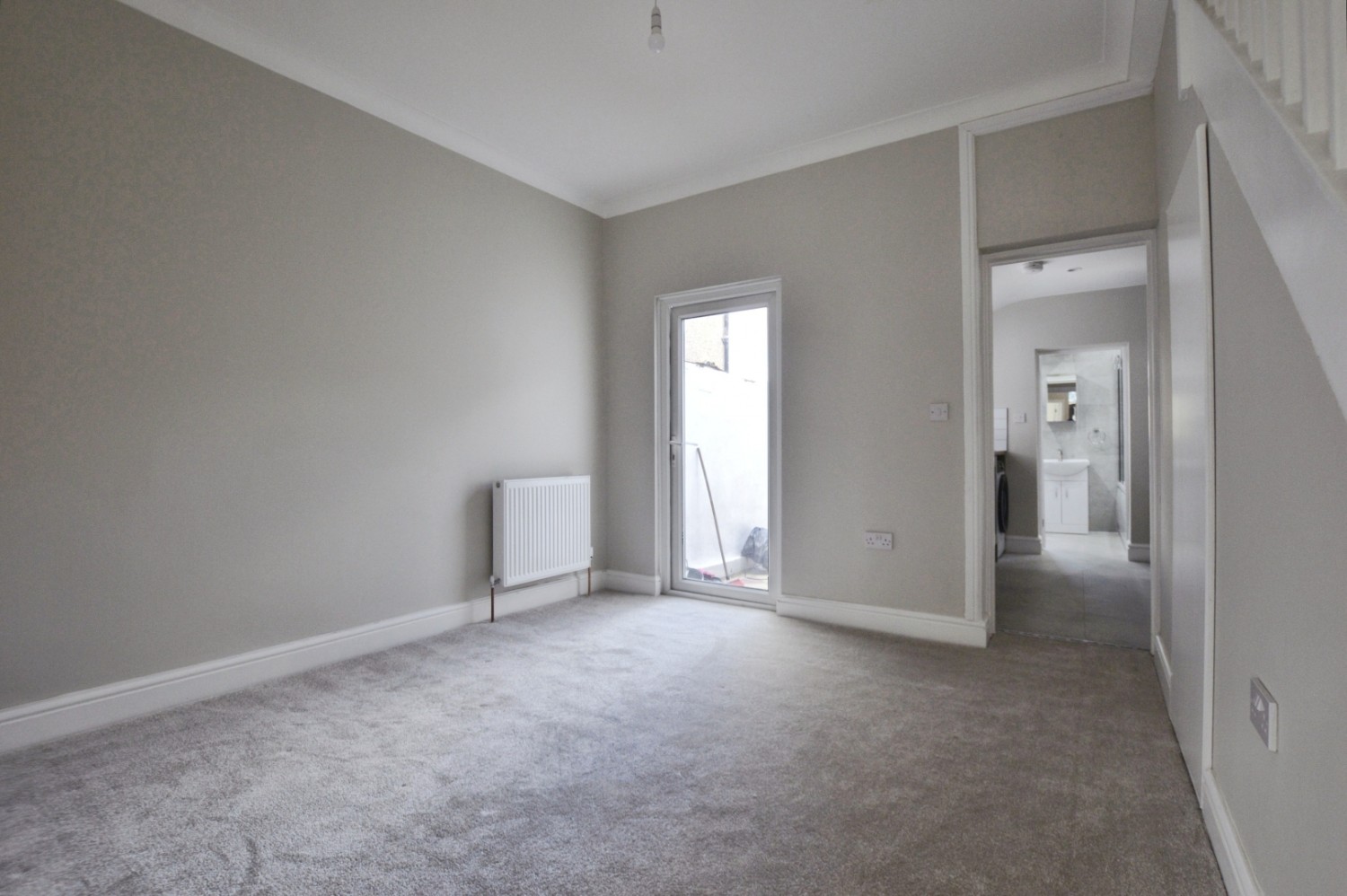 2 bedroom House for sale in Sutton Court Road, London