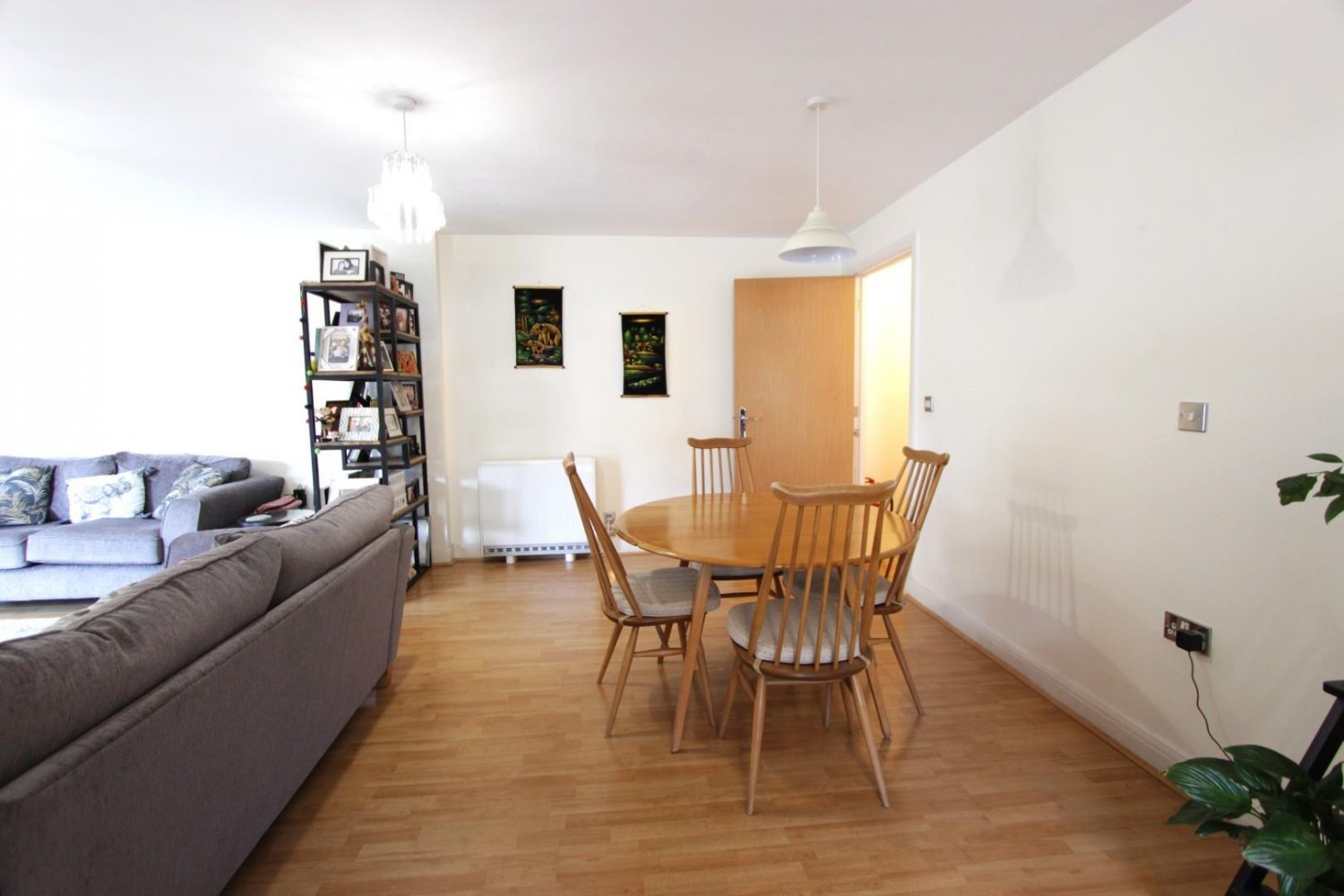 2 bedroom House for sale in Westfield Terrace, Sheffield