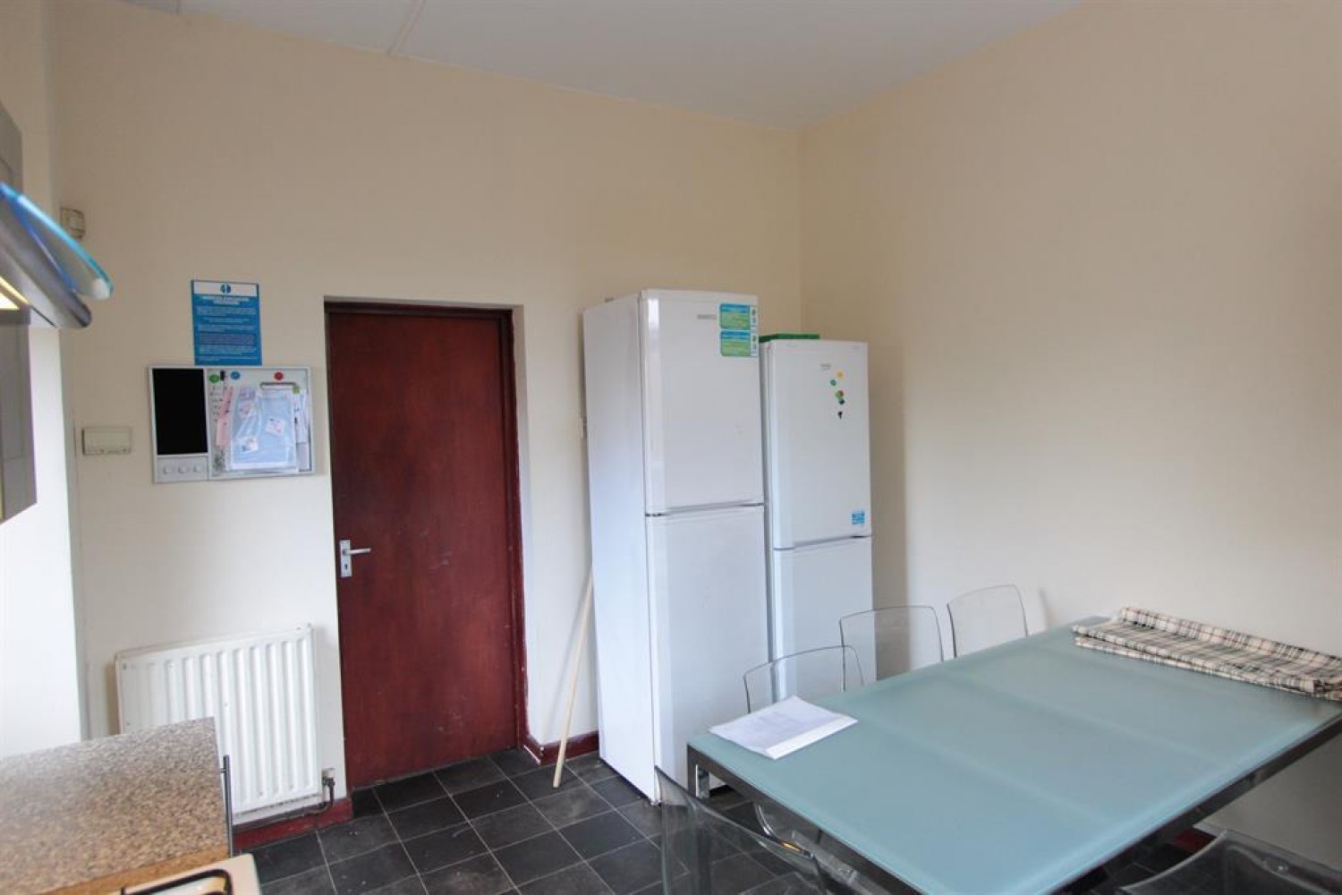6 bedroom Flat to let in Barber Crescent, Sheffield, S10 1EF