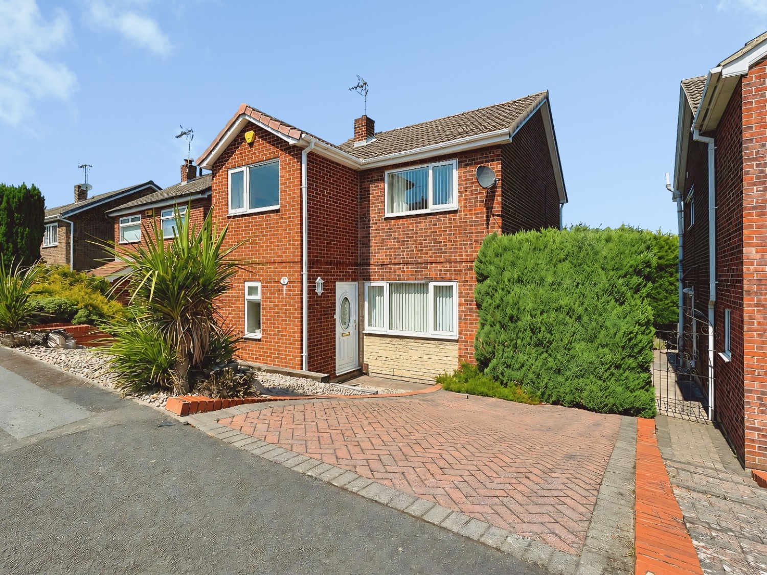 3 bedroom House for sale in Gleneagles Rise, Swinton, Mexborough