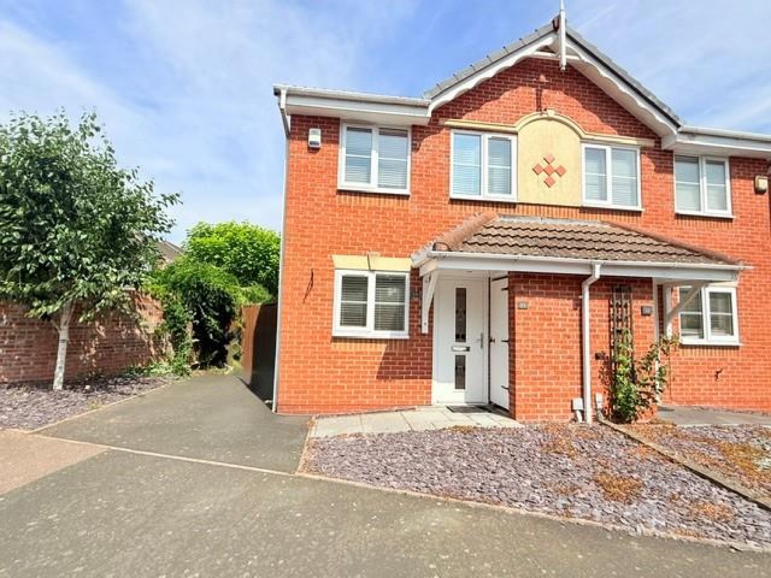2 bedroom House to let in Roughley Farm Road, Sutton Coldfield