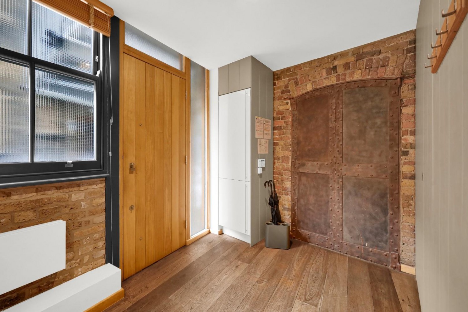 3 bedroom Flat to let in Charlotte Road, Shoreditch Triangle, EC2A