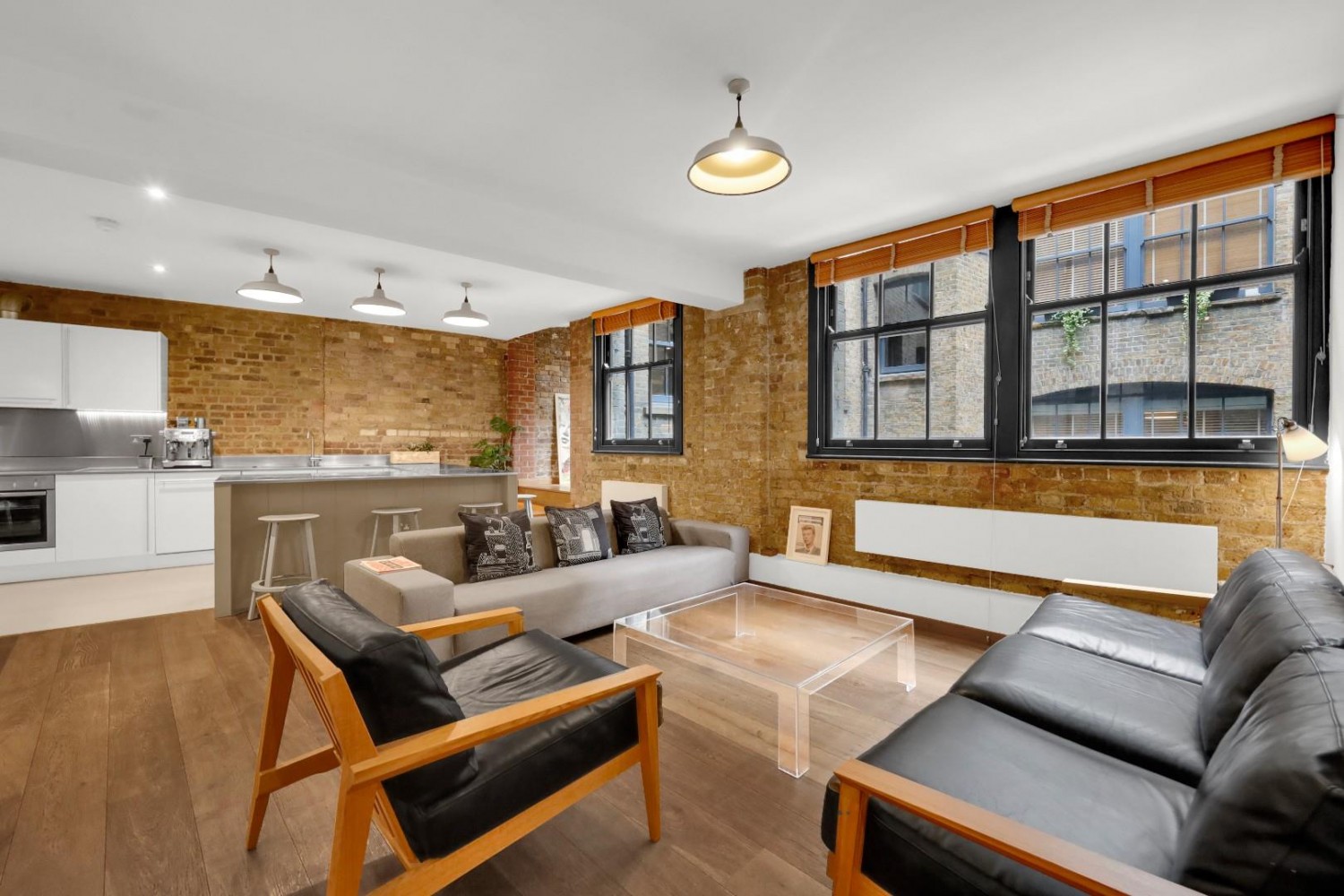 3 bedroom Flat to let in Charlotte Road, Shoreditch Triangle, EC2A