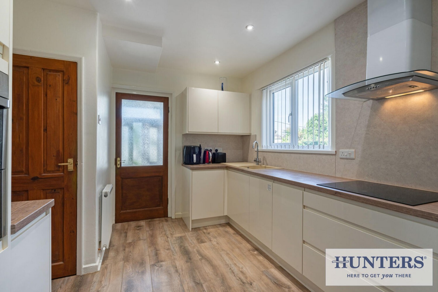 3 bedroom House for sale in Hawthorn Drive, Yeadon, Leeds