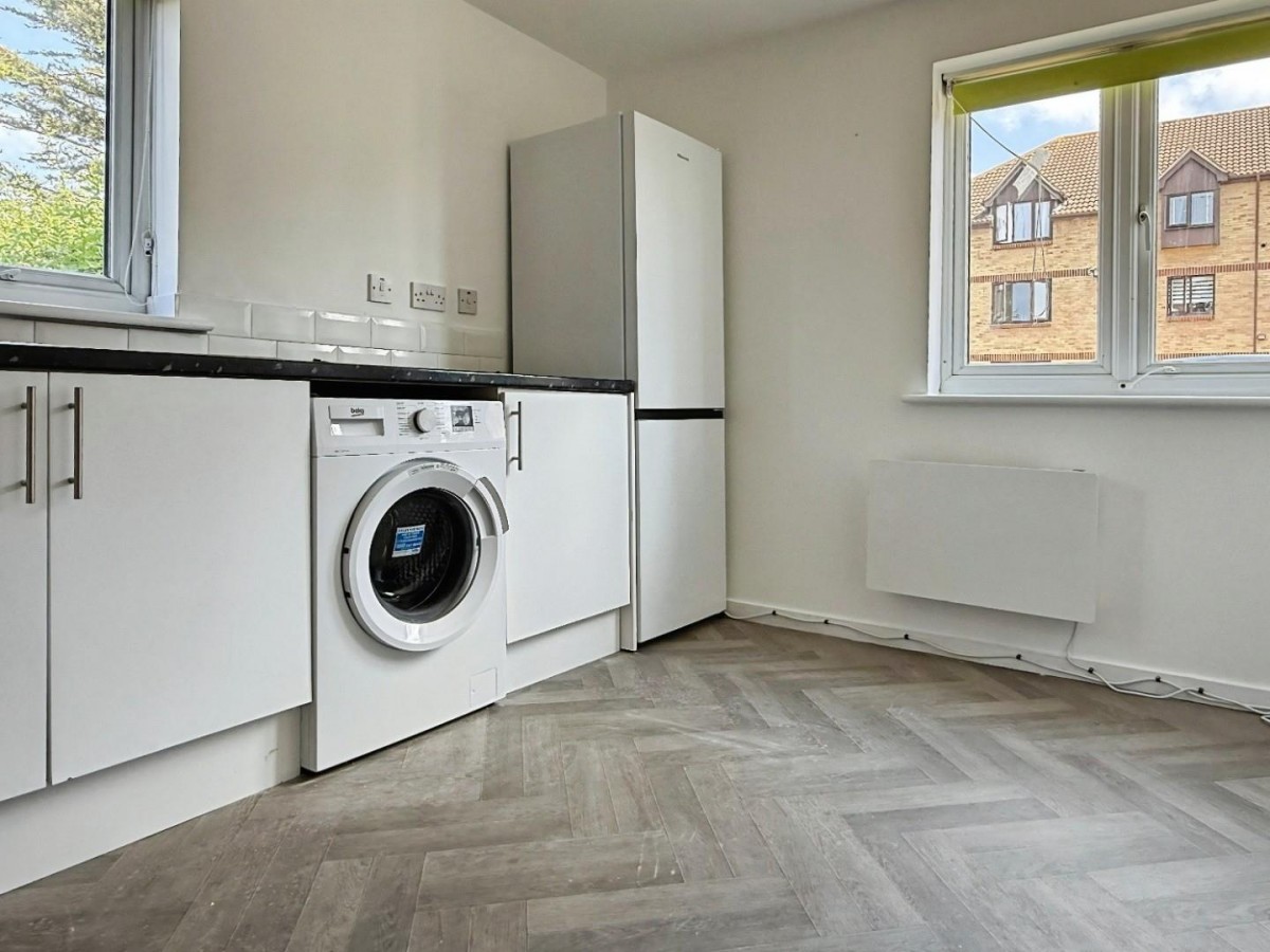 Spring Close, Dagenham, RM8