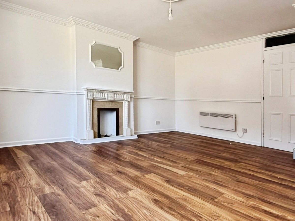 Spring Close, Dagenham, RM8