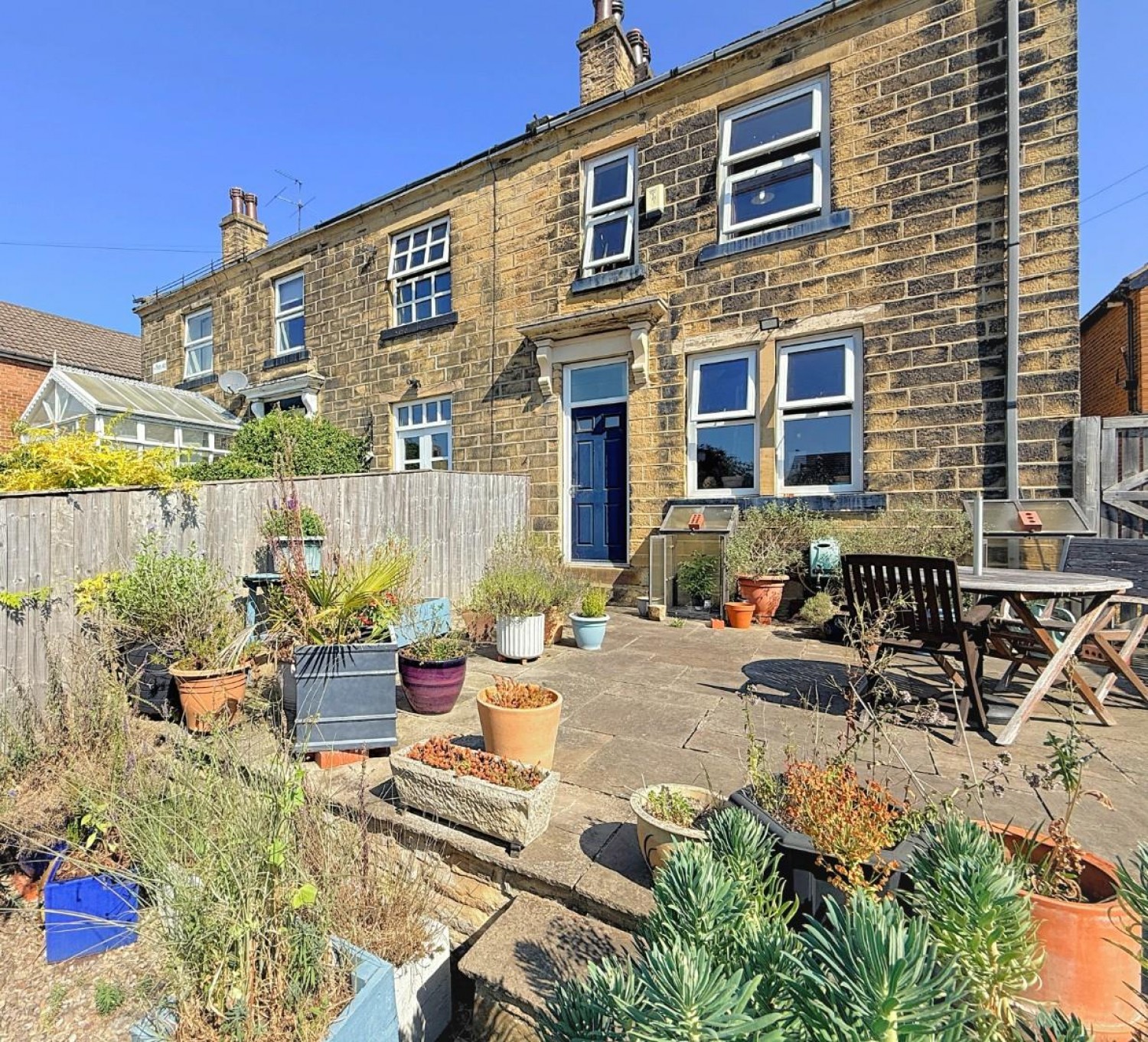 2 bedroom House for sale in Valley Road, Pudsey