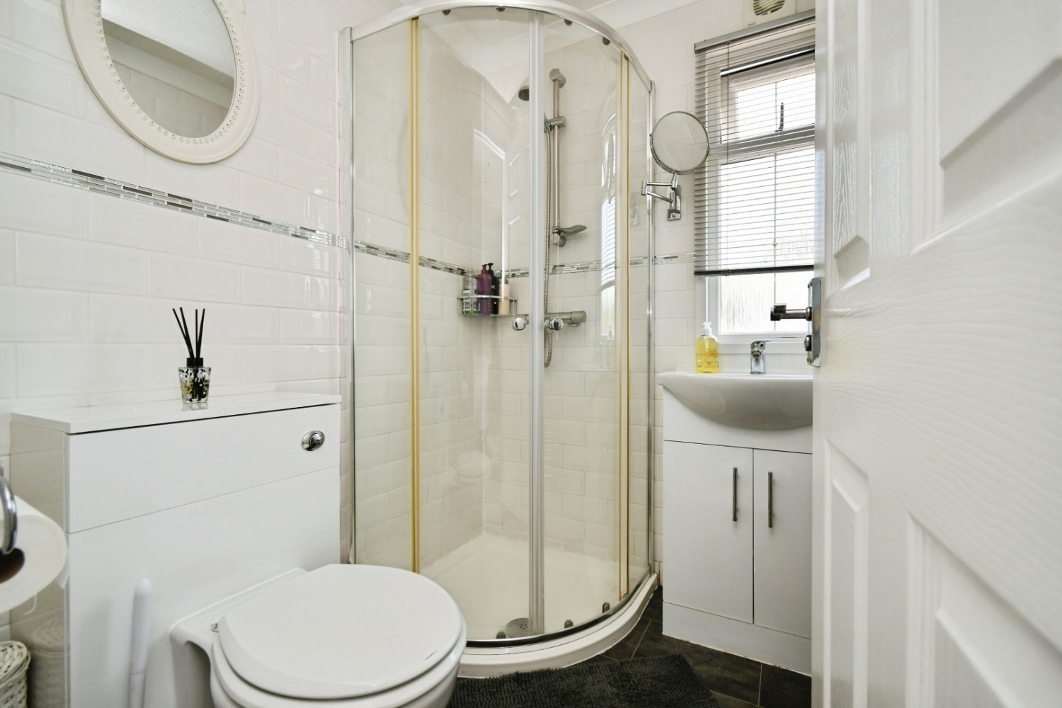2 bedroom Park home for sale in Lower Dunsforth, York