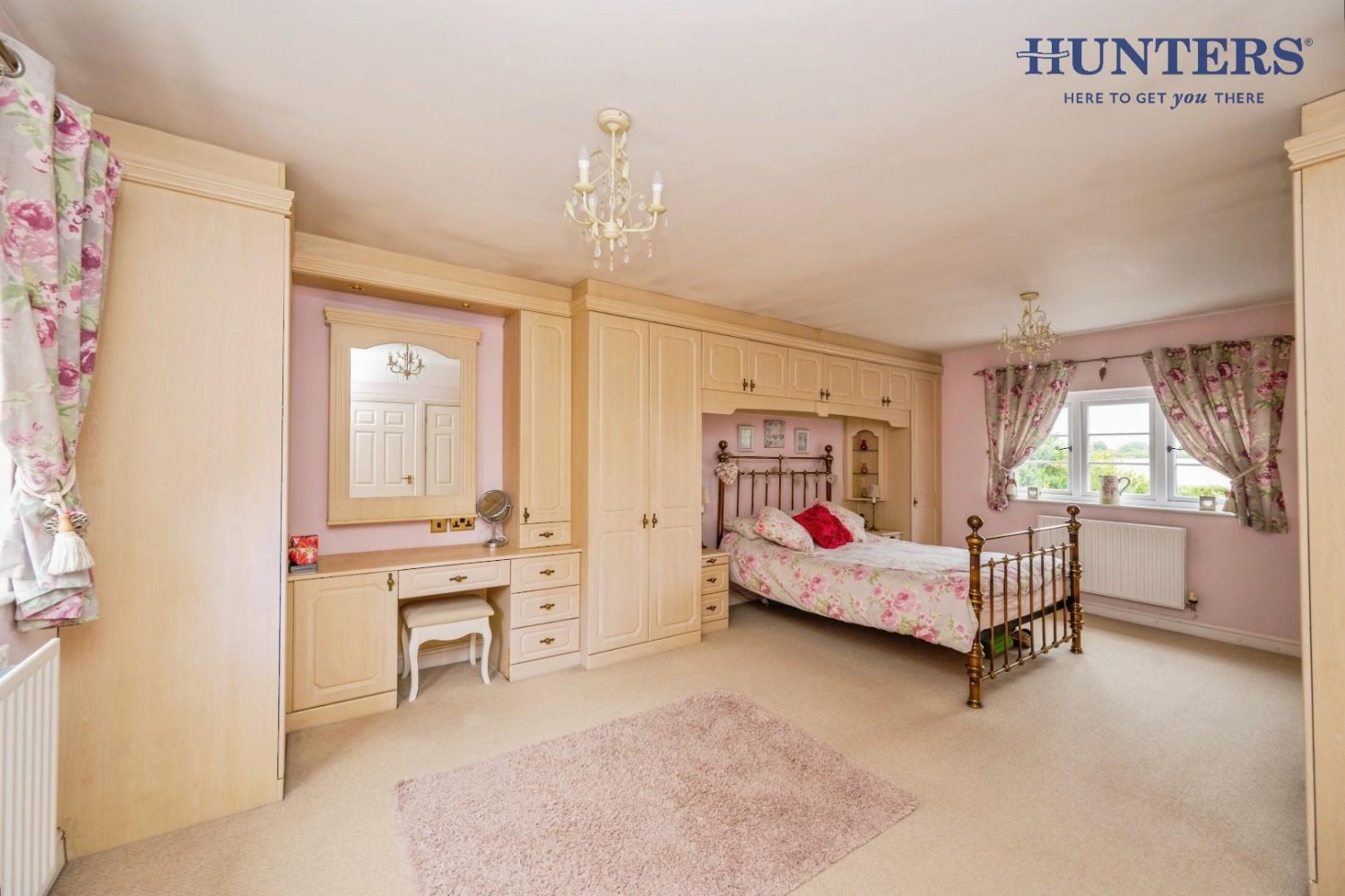 4 bedroom House for sale in Lichfield Road, Whittington - STUNNING FAMILY HOME