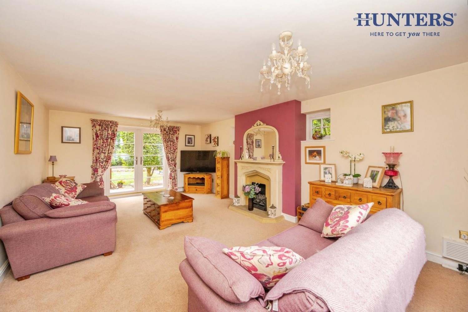 4 bedroom House for sale in Lichfield Road, Whittington - STUNNING FAMILY HOME