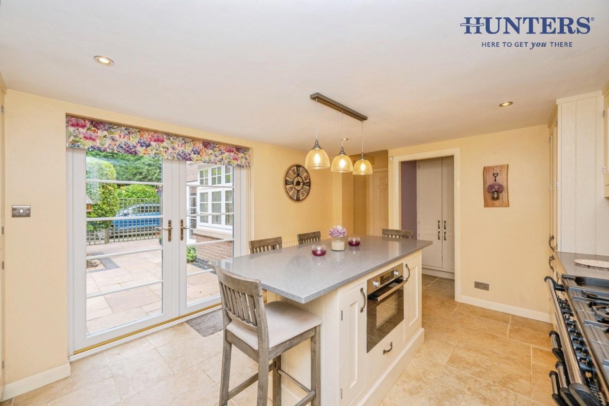 Lichfield Road, Whittington - STUNNING FAMILY HOME