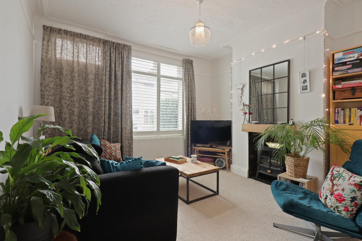 Aisthorpe Road, Woodseats, Sheffield, S8 8SY