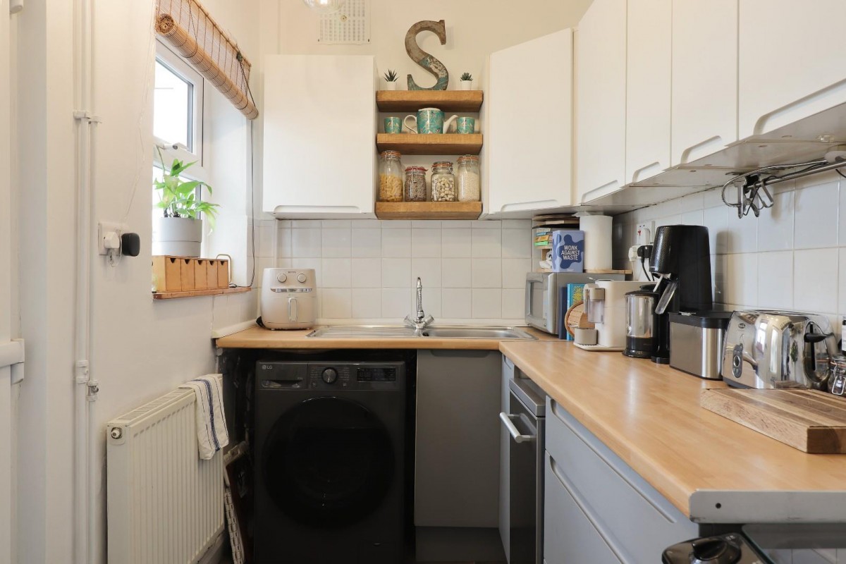 Aisthorpe Road, Woodseats, Sheffield, S8 8SY